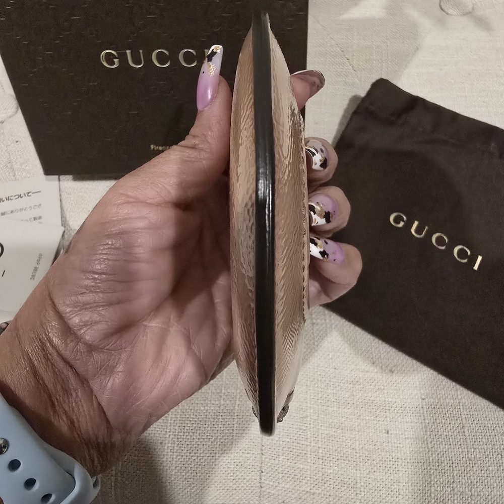 Gucci Beige Round Leather Coin Purse - Picture 5 of 5